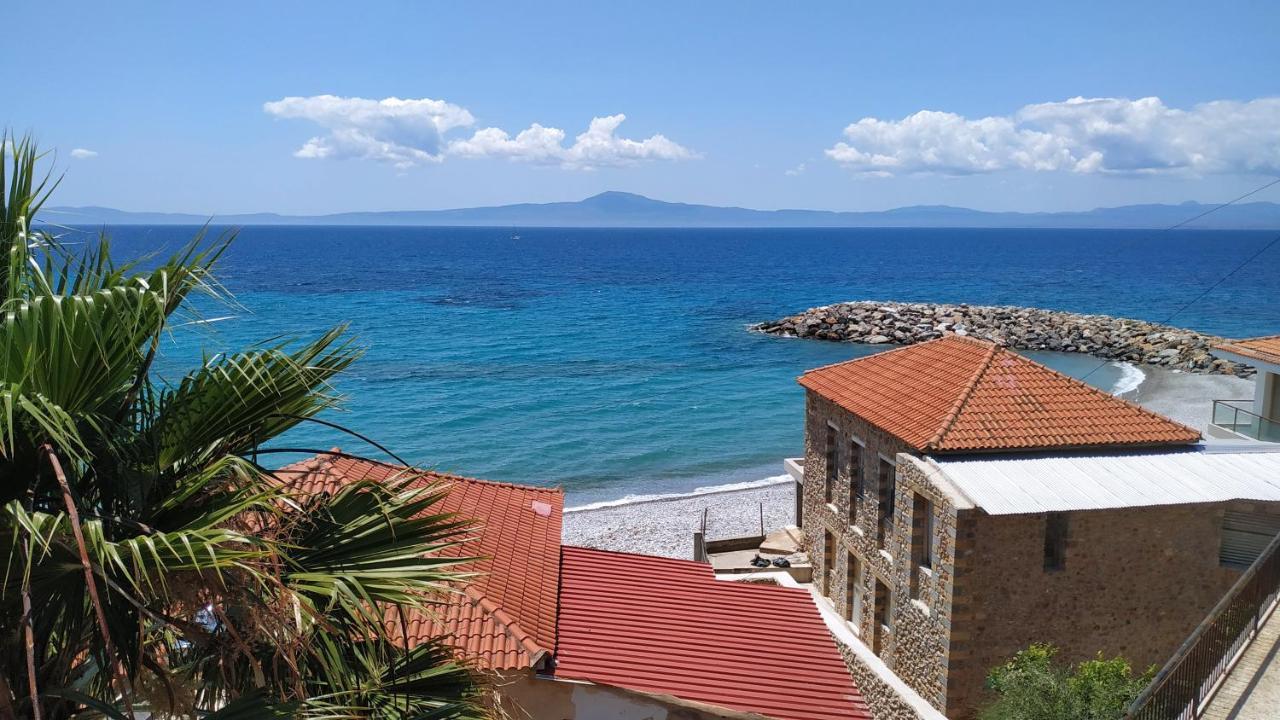 Poulea Rooms Kalamata Exterior photo